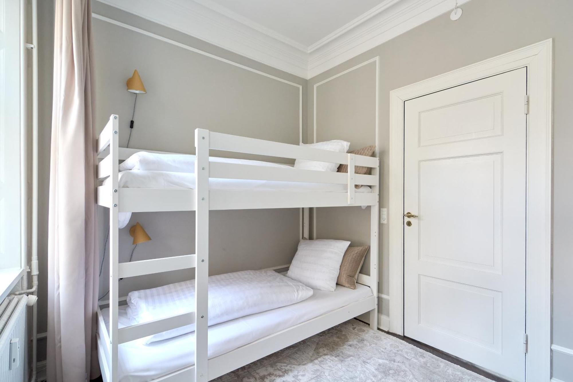 Large 4 Bedroom With Balcony & Bathtub In Cph City Копенгаген Екстер'єр фото